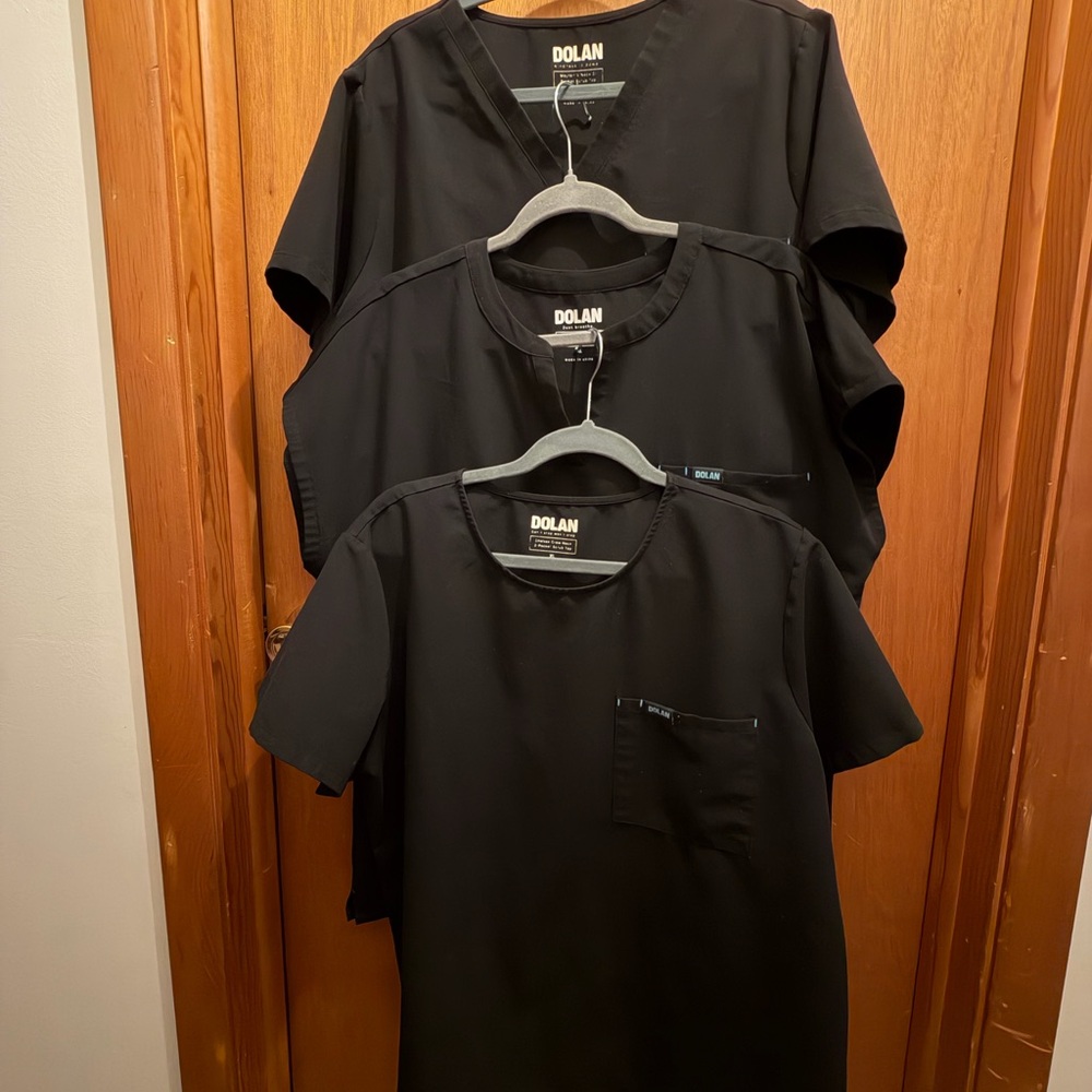 Women’s black scrub tops Dolan. Size XL (set of 3)